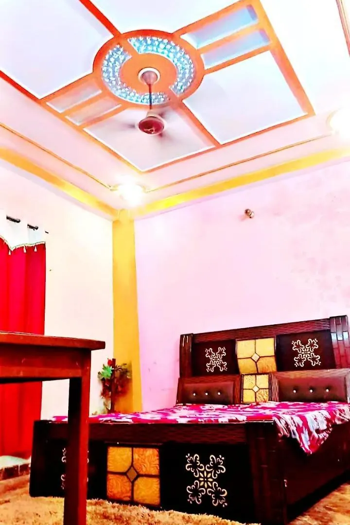 Hotel Bajrang Kutir Varanasi 0*,