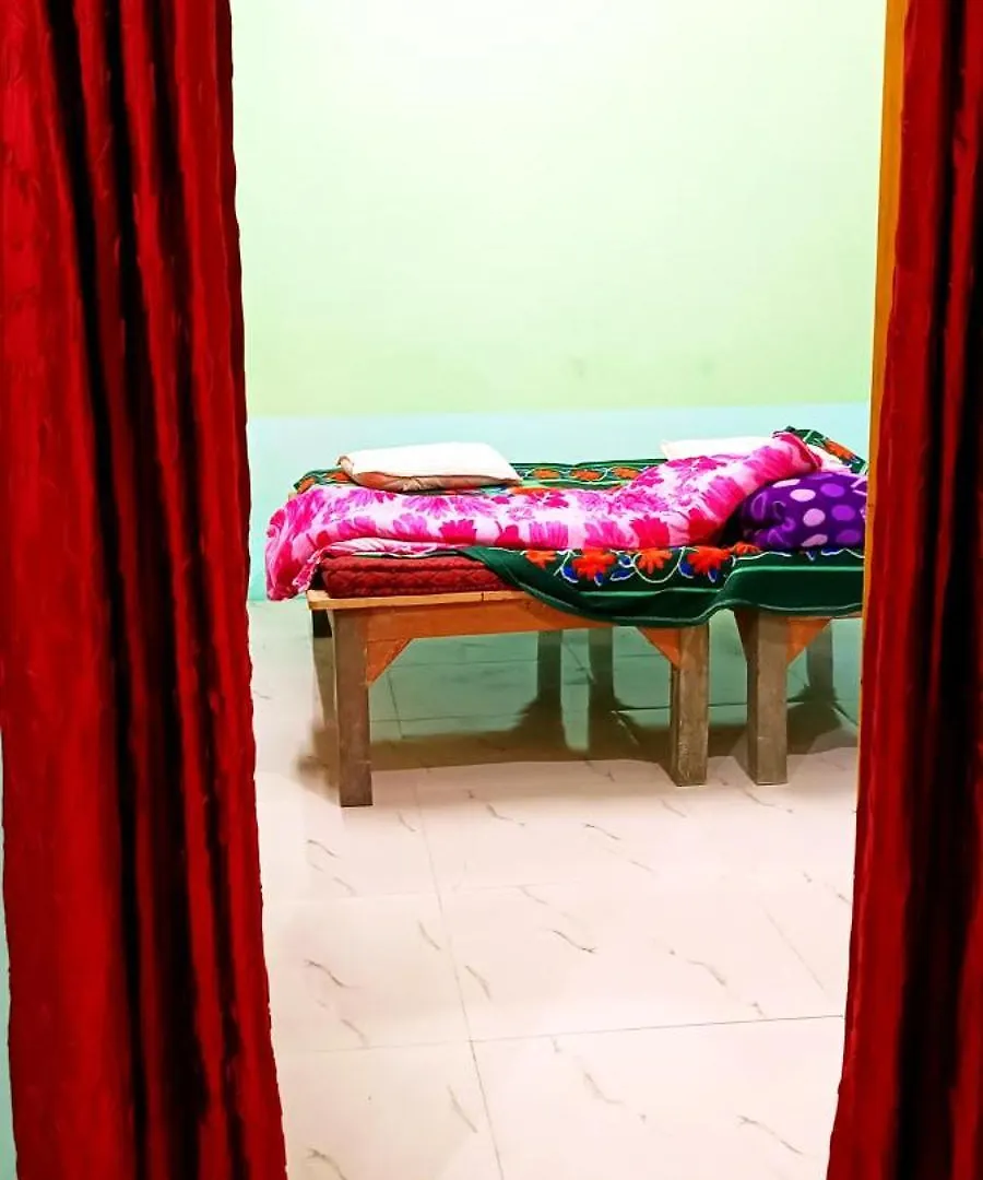 Hotel Bajrang Kutir Varanasi Pensión